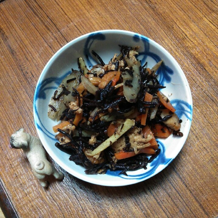 芽ひじき煮物